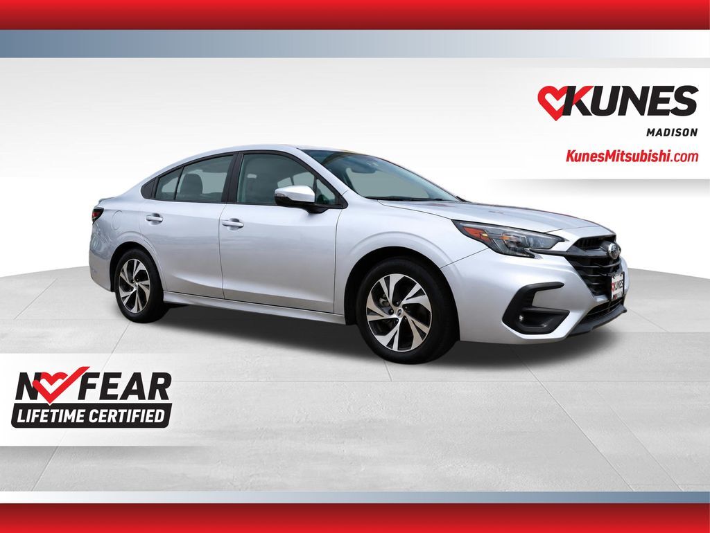 2025 SUBARU Legacy
