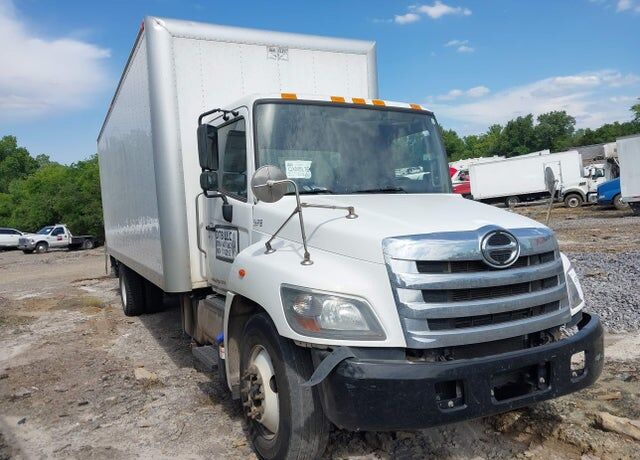 2020 HINO Conventional Type Truck