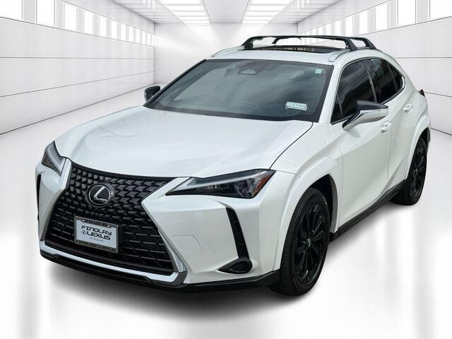 2025 LEXUS UX