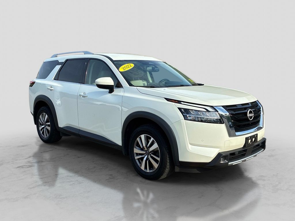 2022 NISSAN Pathfinder