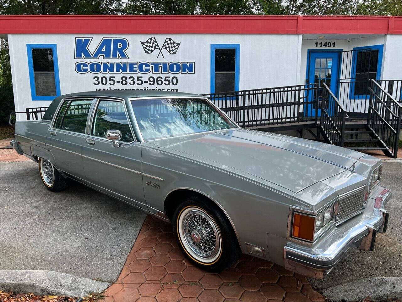 1984 OLDSMOBILE Ninety Eight