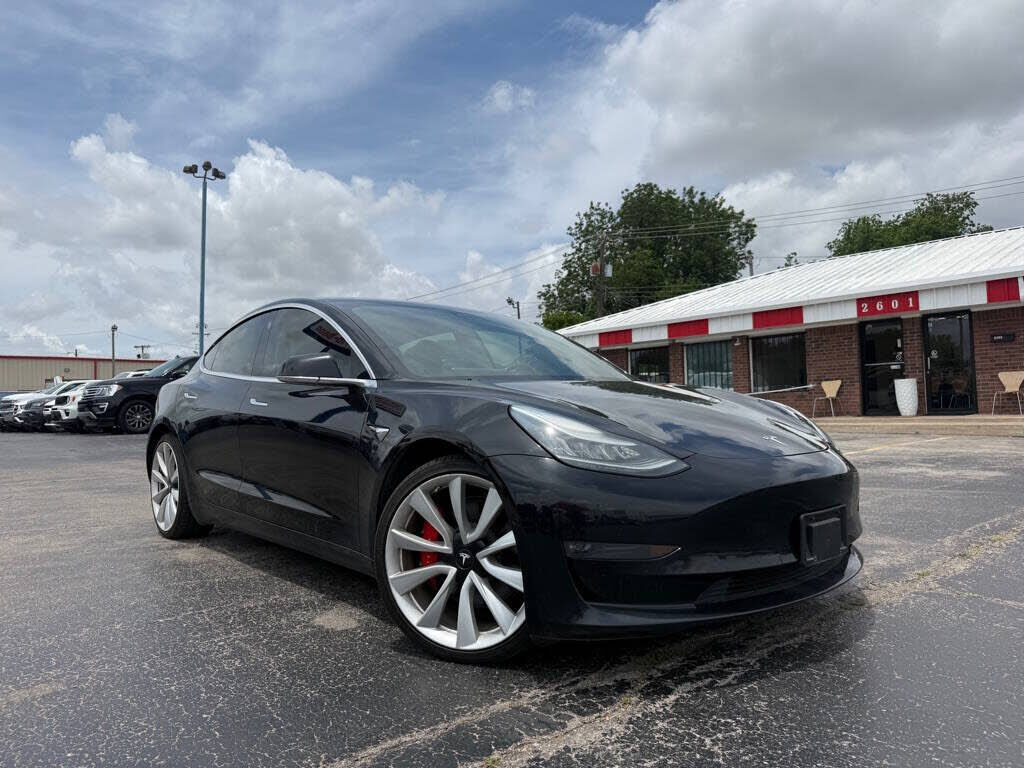2018 TESLA Model 3