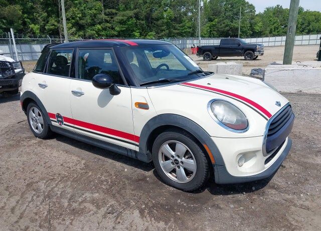 2016 MINI Cooper