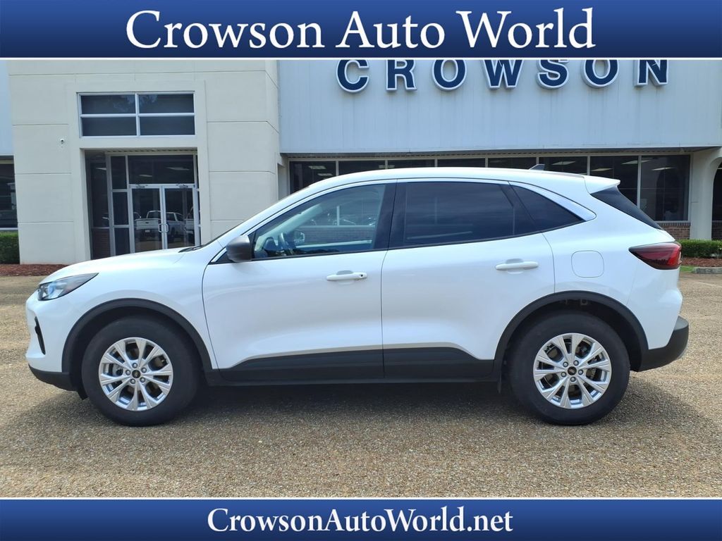 2024 FORD Escape