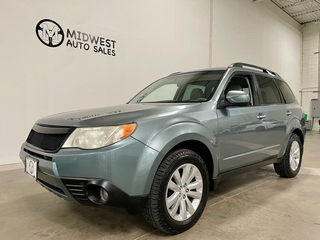 2011 SUBARU Forester