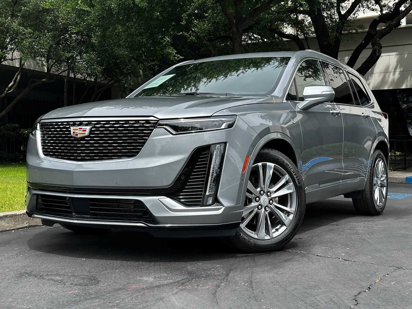 2025 CADILLAC XT6