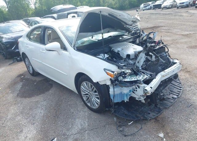 2013 LEXUS ES