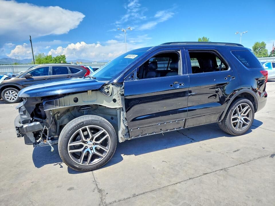 2016 FORD Explorer