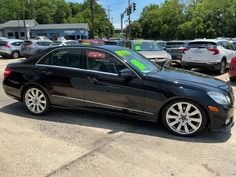 2010 MERCEDES-BENZ E-Class