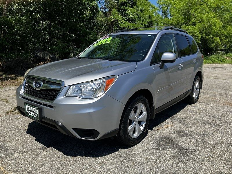 2015 SUBARU Forester