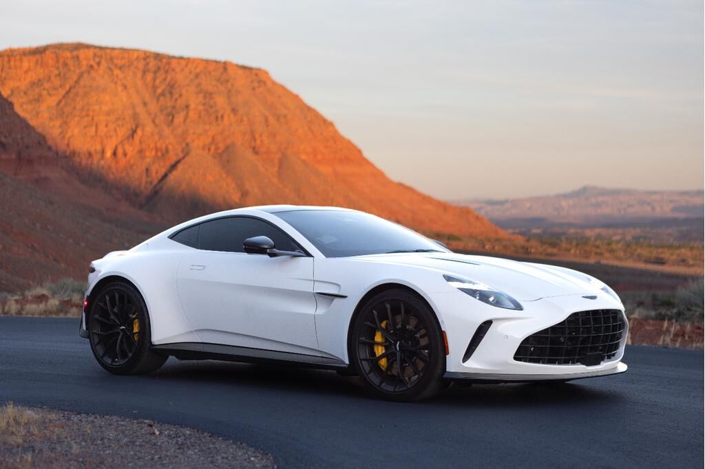 2025 ASTON MARTIN Vantage