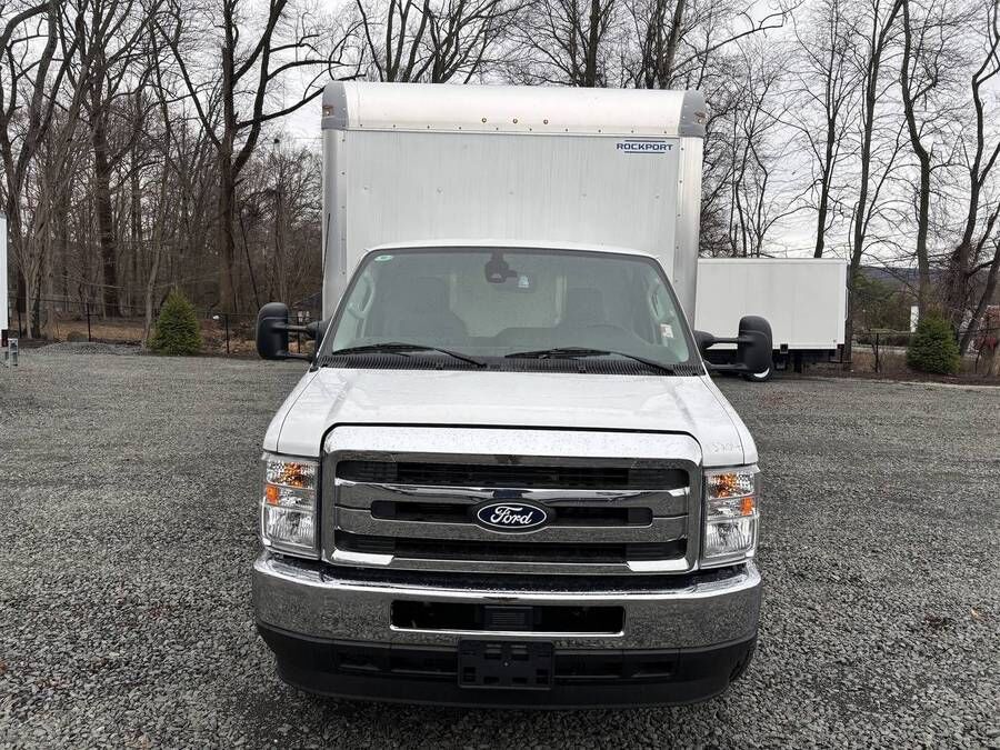2026 FORD E-450