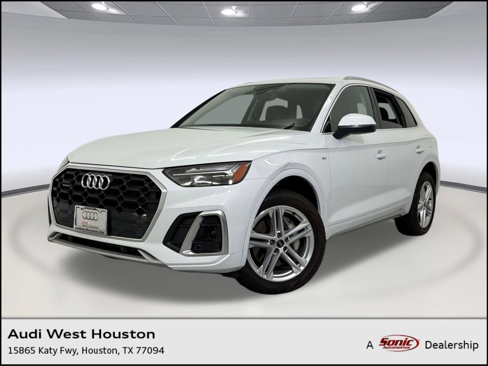 2024 AUDI Q5 e