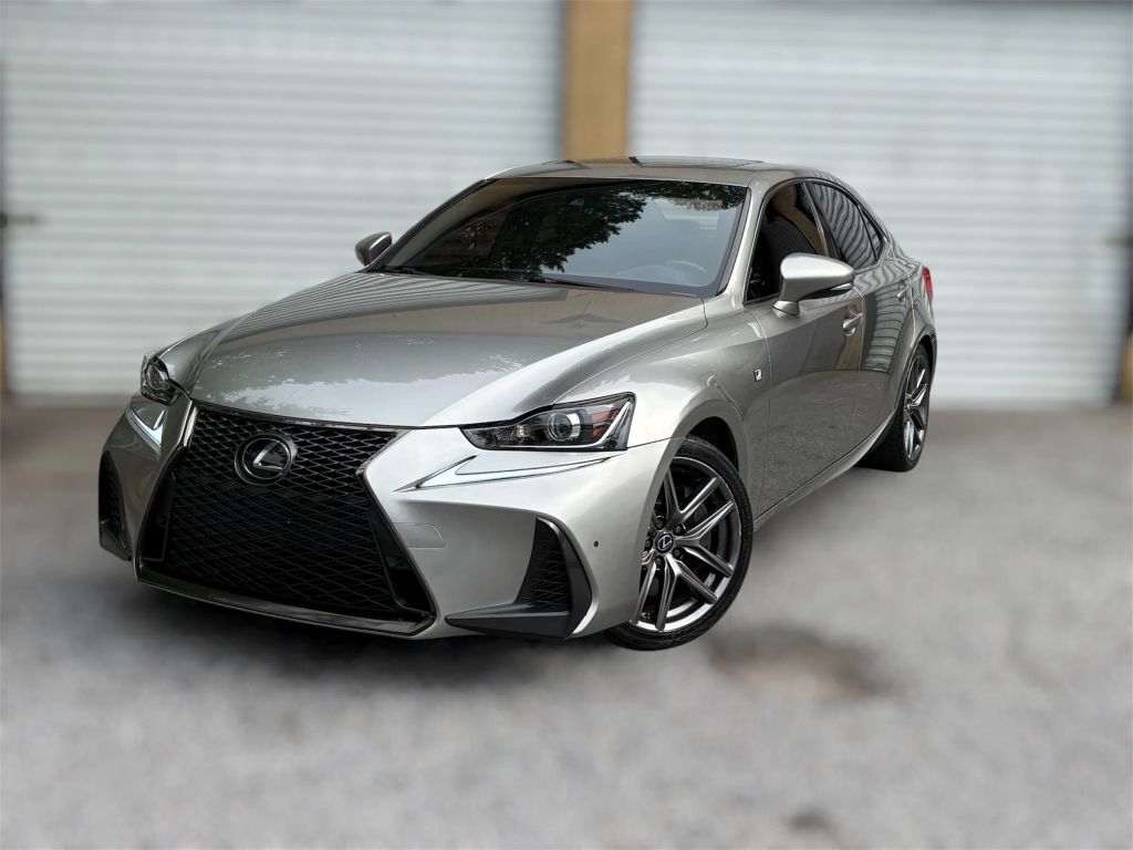 2019 LEXUS IS