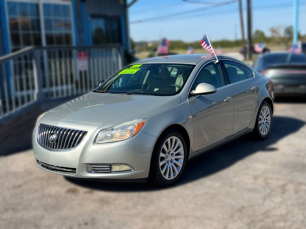2011 BUICK Regal