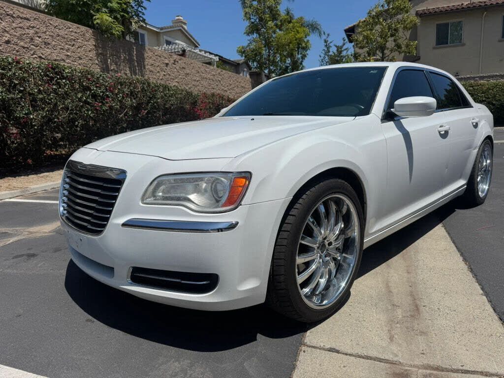 2014 CHRYSLER 300
