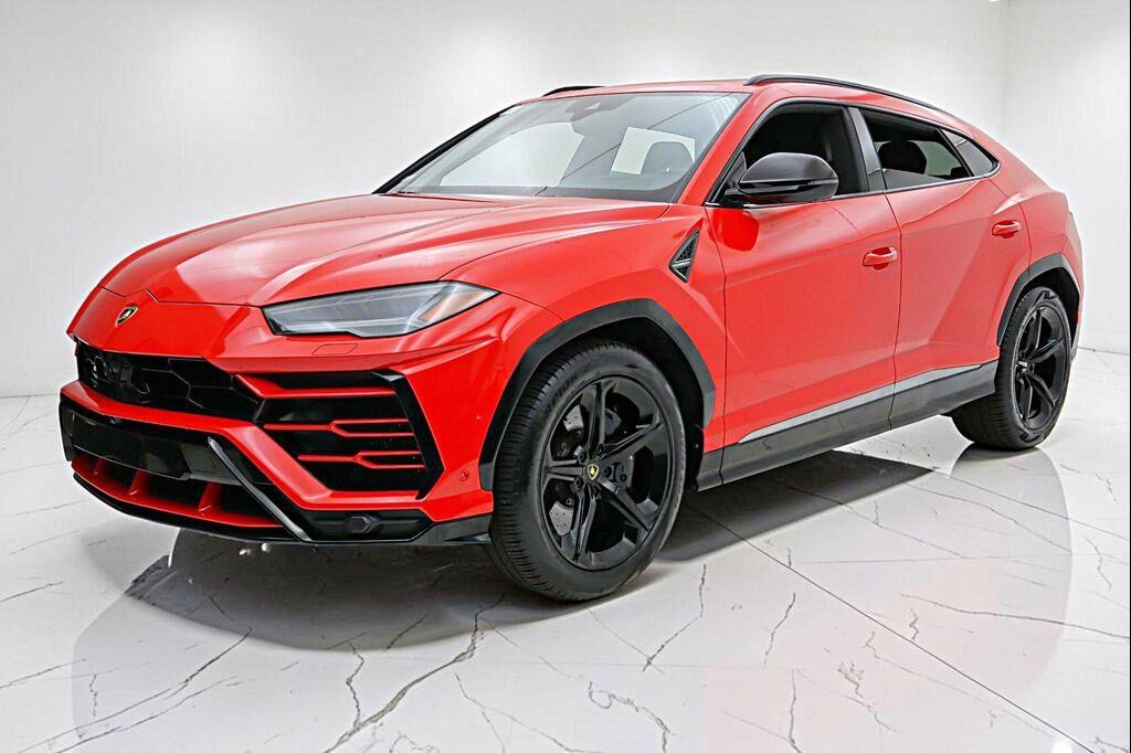 2020 LAMBORGHINI URUS