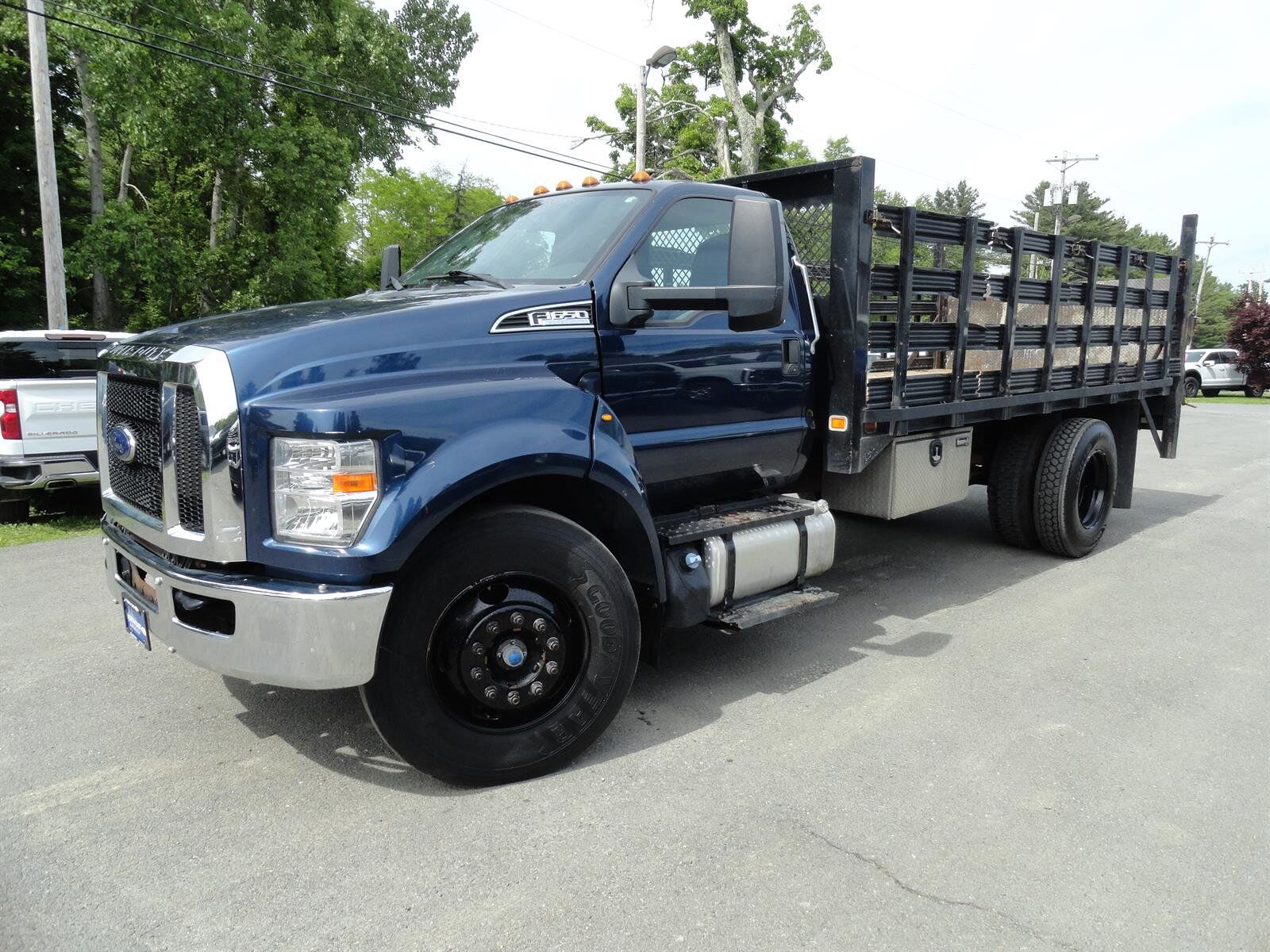2017 FORD F-650