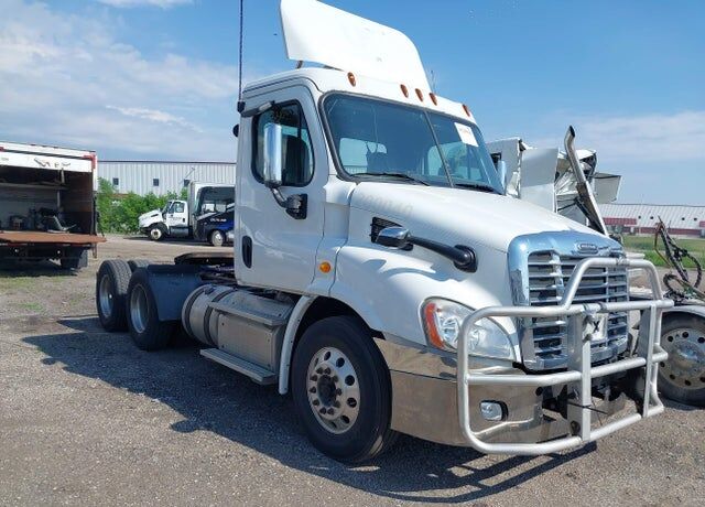 2013 FREIGHTLINER Cascadia