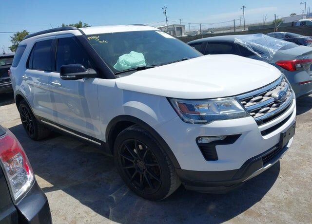 2018 FORD Explorer