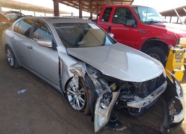 2011 HYUNDAI Genesis