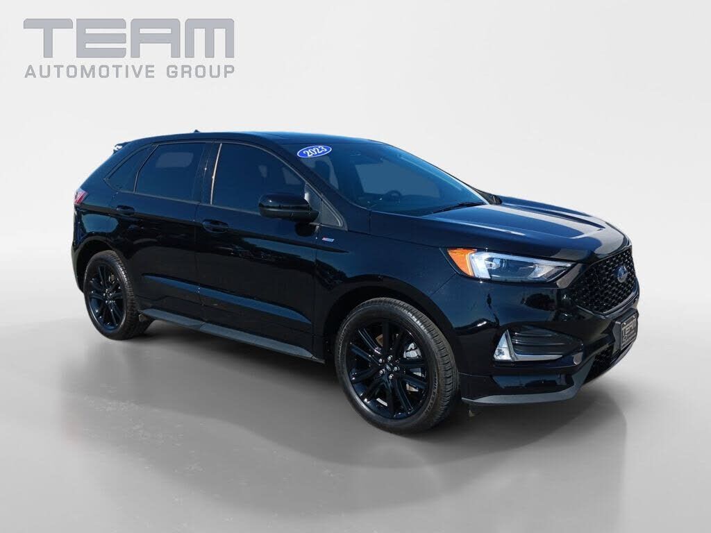 2023 FORD Edge