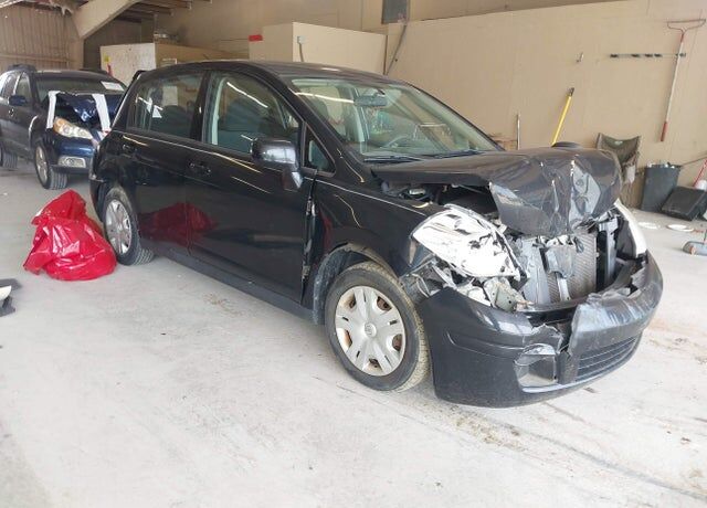2010 NISSAN Versa