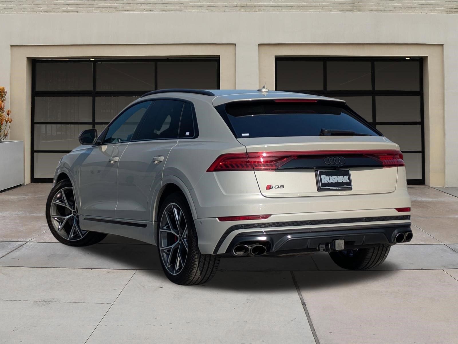 2023 Audi SQ8