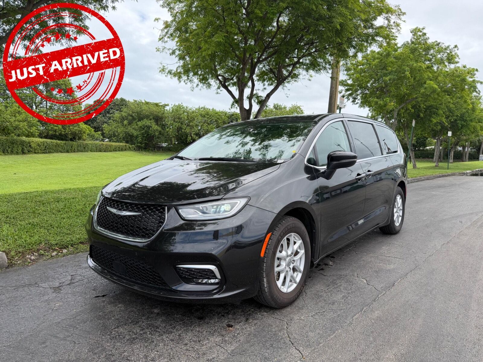 2023 CHRYSLER Pacifica