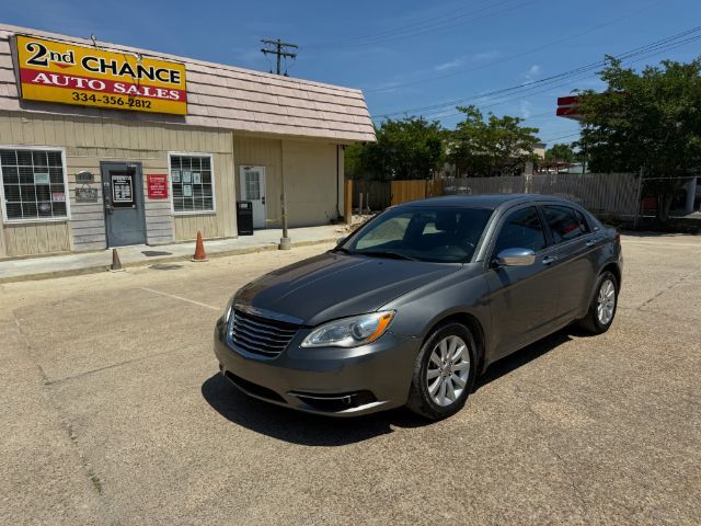 2013 CHRYSLER 200