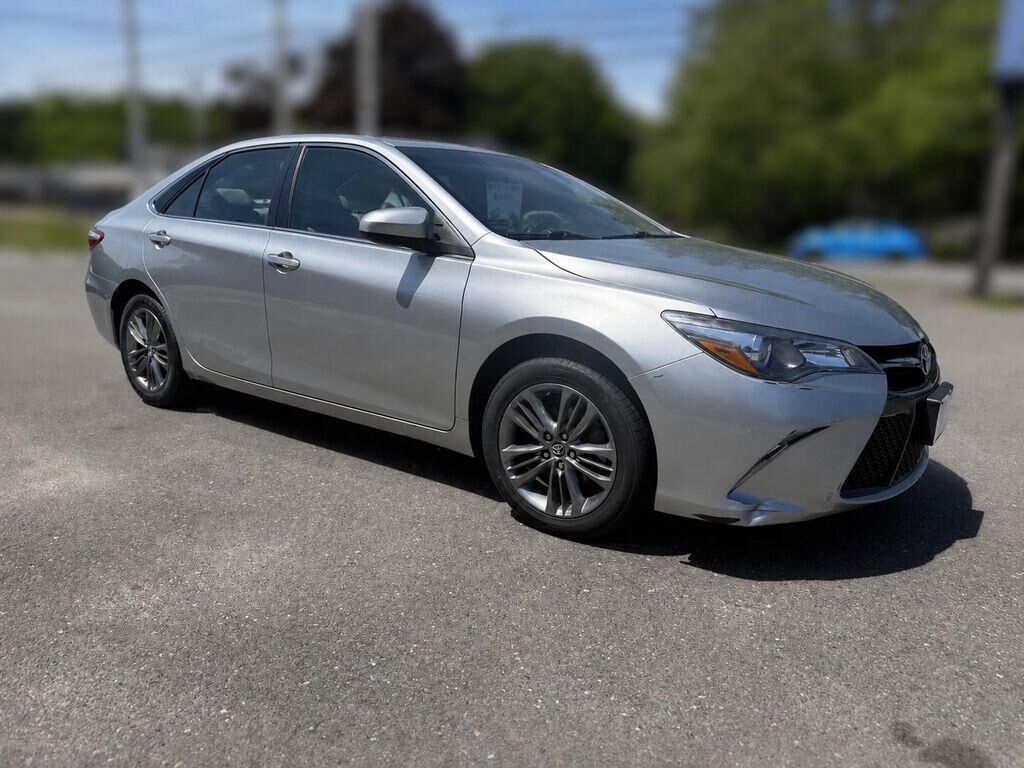 2017 TOYOTA Camry