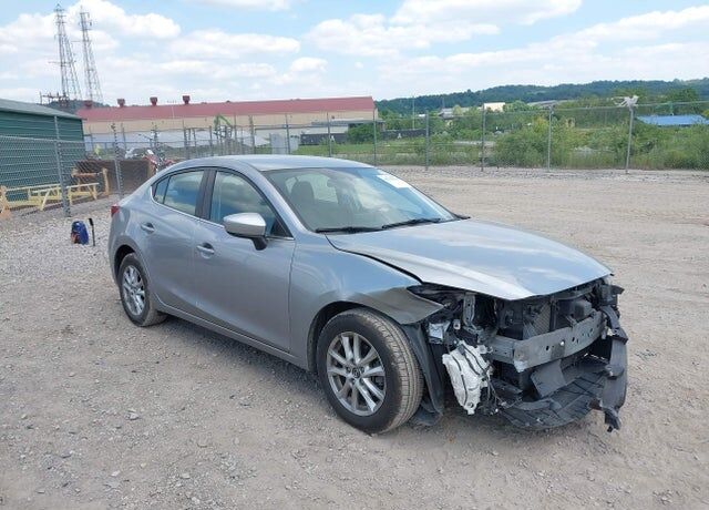 2016 MAZDA Mazda3