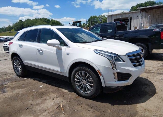 2017 CADILLAC XT5