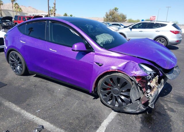 2024 TESLA Model Y