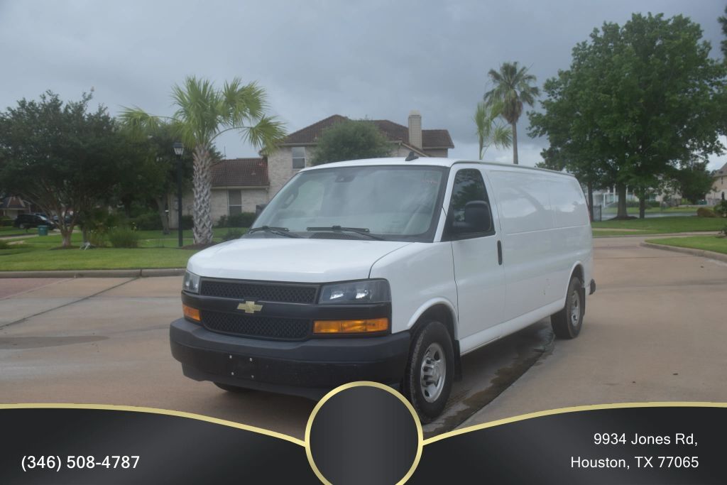 2020 CHEVROLET Express