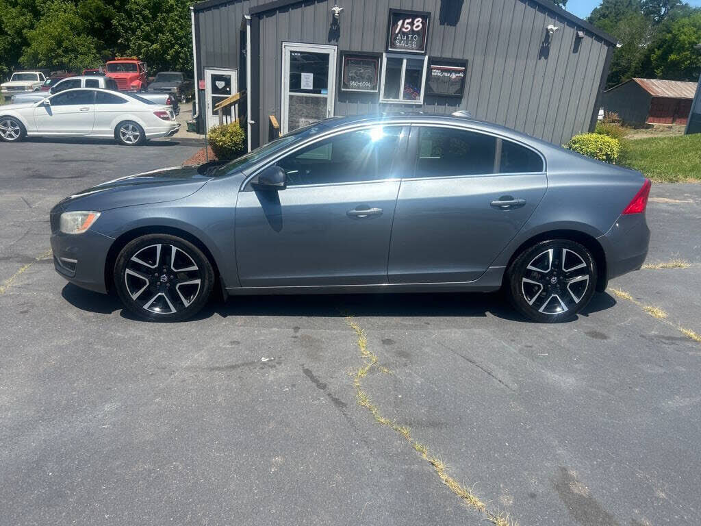 2016 VOLVO S60