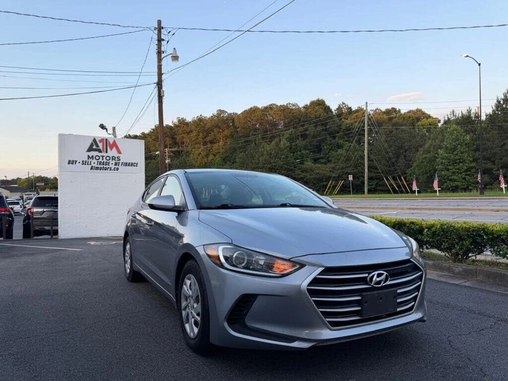 2017 HYUNDAI Elantra