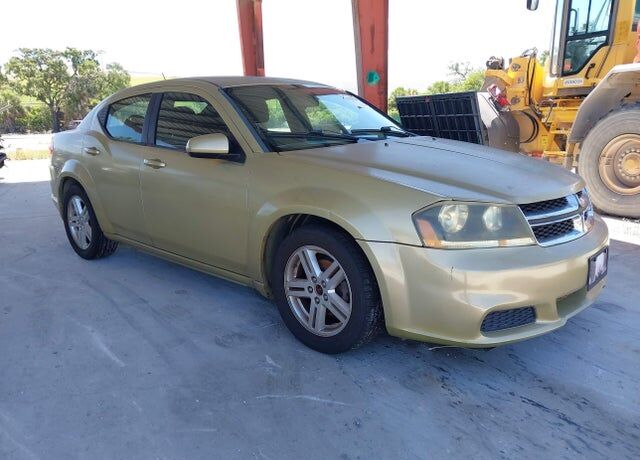 2012 DODGE Avenger
