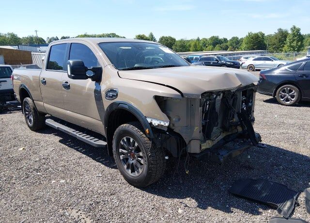 2024 NISSAN Titan