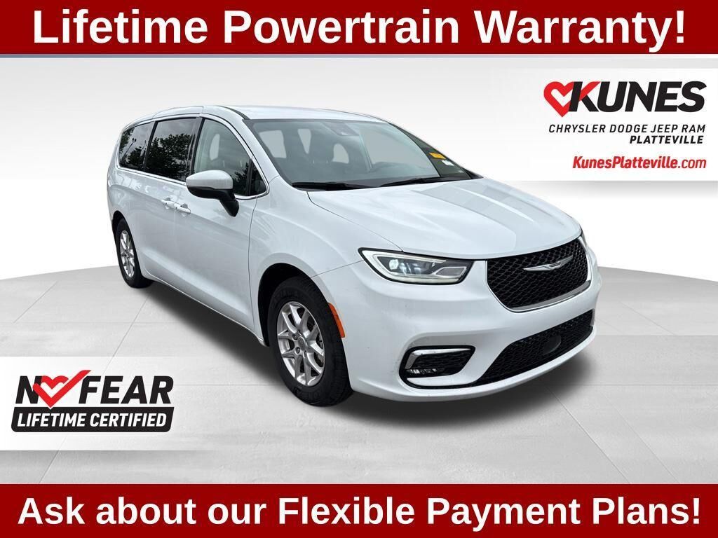 2023 CHRYSLER Pacifica