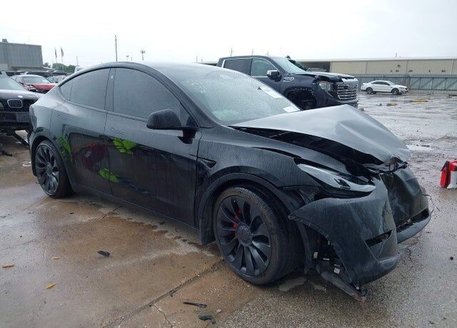 2023 TESLA Model Y