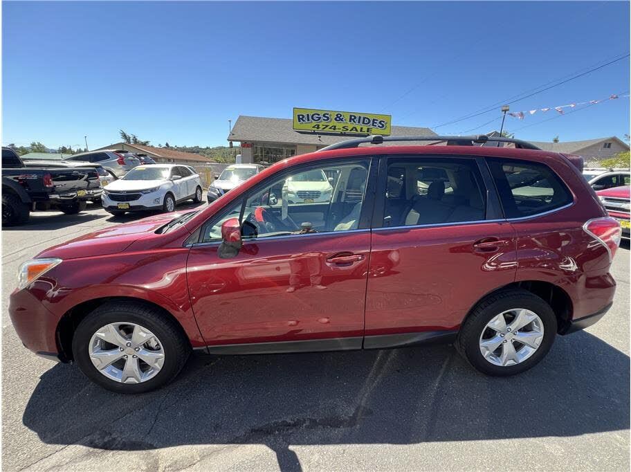 2015 SUBARU Forester