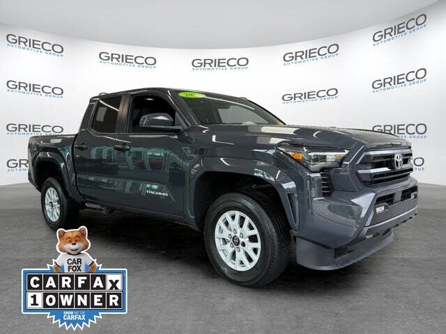 2024 TOYOTA Tacoma