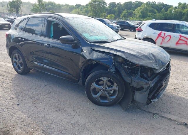 2023 FORD Escape