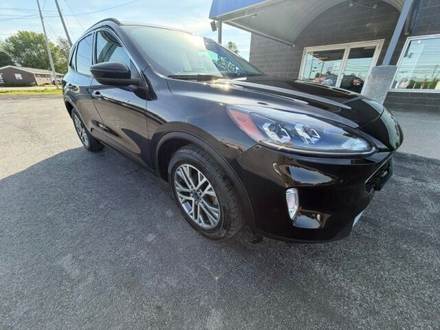 2021 FORD Escape