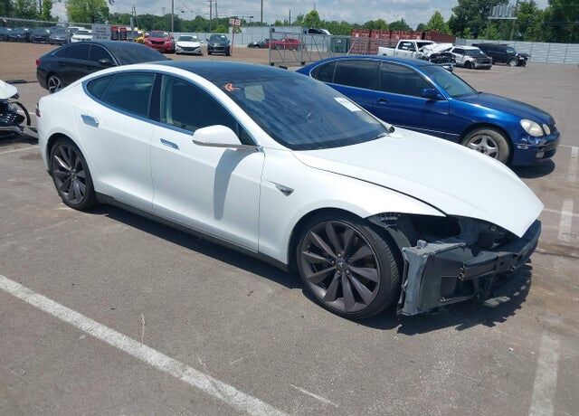 2013 TESLA Model S