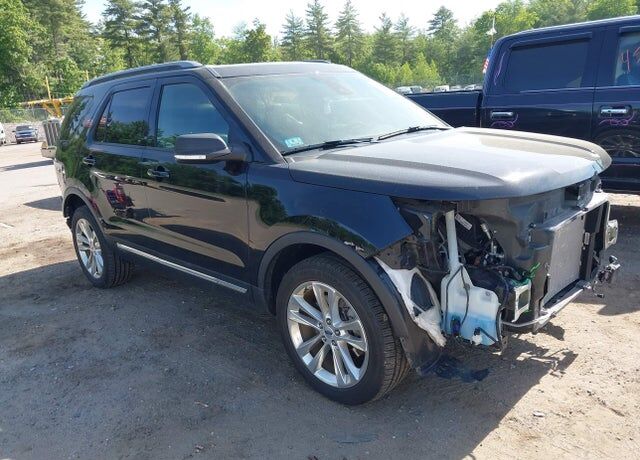 2019 FORD Explorer