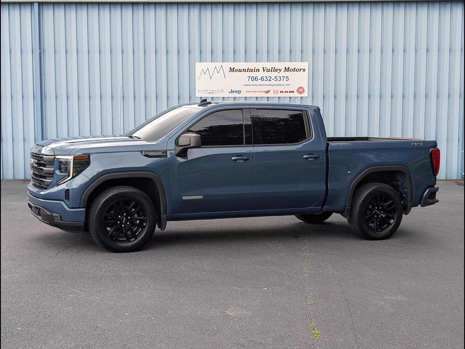 2024 GMC Sierra