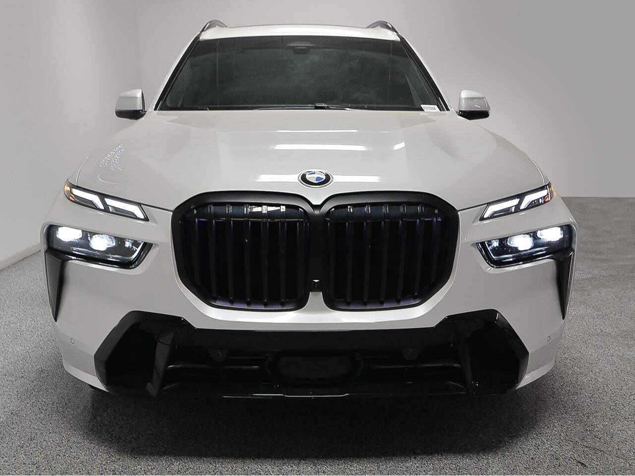 2024 BMW X7