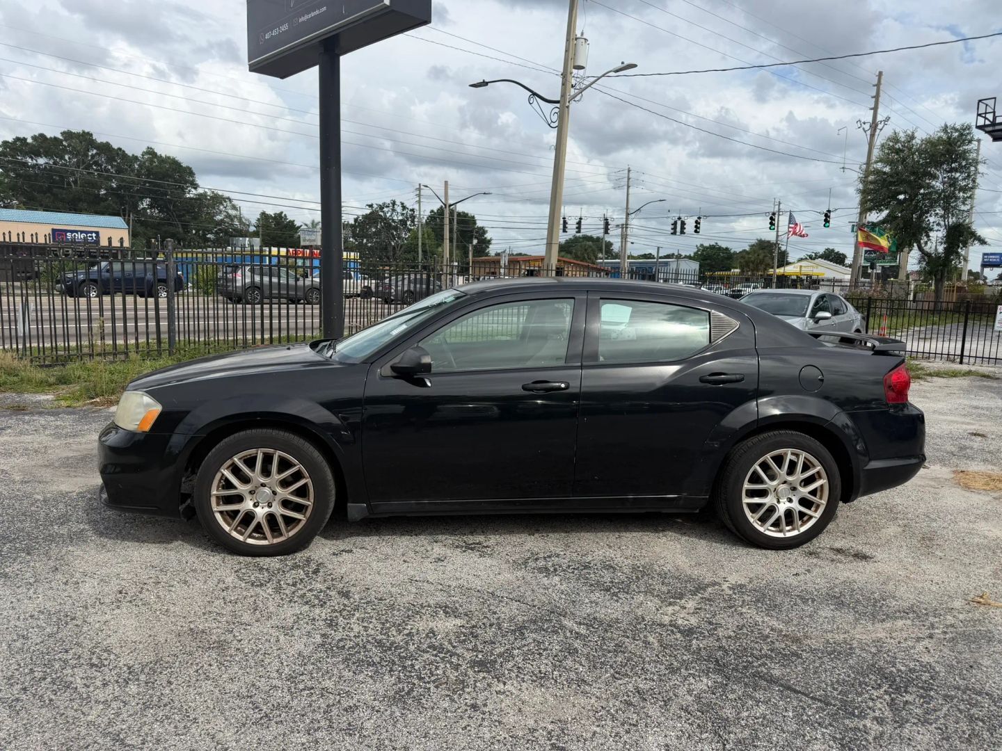 2014 DODGE Avenger